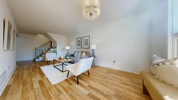 112 Creekwood CRES, Whitby, ON L1R 2K4