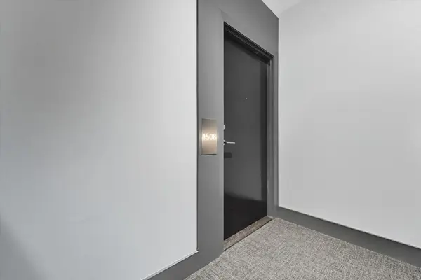 3 Rosewater ST #1508, Richmond Hill, ON L4C 5T6