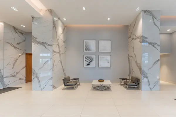 30 Shore Breeze DR #527, Toronto W06, ON M8V 0J1