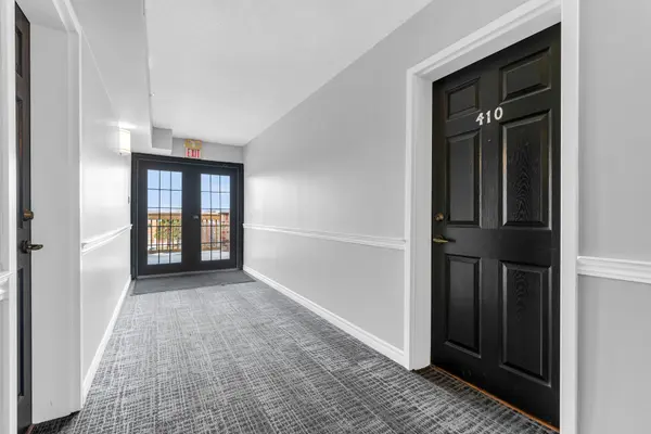 4005 Kilmer DR #410, Burlington, ON L7M 4M2