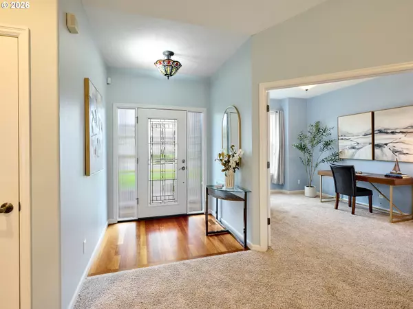 Silverton, OR 97381,829 PIONEER DR