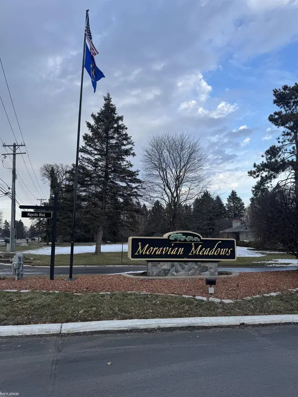 38562 Moravian DR, Clinton Twp, MI 48036