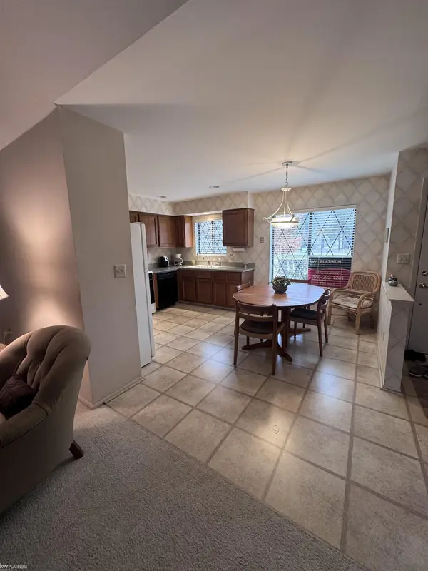 38562 Moravian DR, Clinton Twp, MI 48036