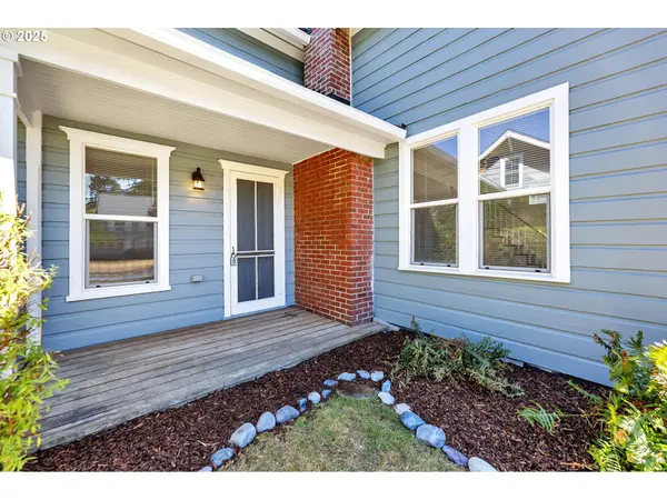 812 JEFFERSON ST, Oregon City, OR 97045