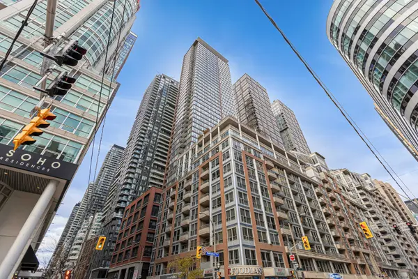 55 Mercer ST #4211, Toronto C01, ON M5V 0W4