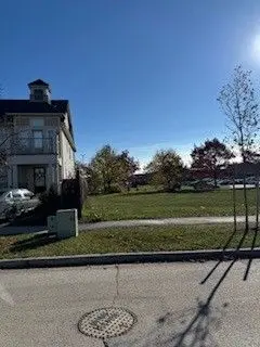 67 Harbourside DR, Whitby, ON L1N 0H7