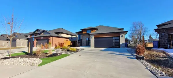 257 Robinson AVE, Essex, ON N8M 0A8