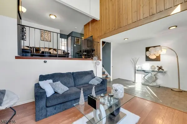 573 Dell Pl, Stanhope Boro, NJ 07874