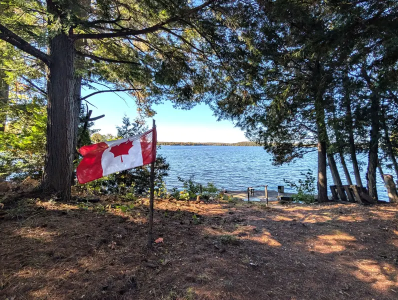 40 Centre RD, Parry Sound Remote Area, ON P0A 1X0