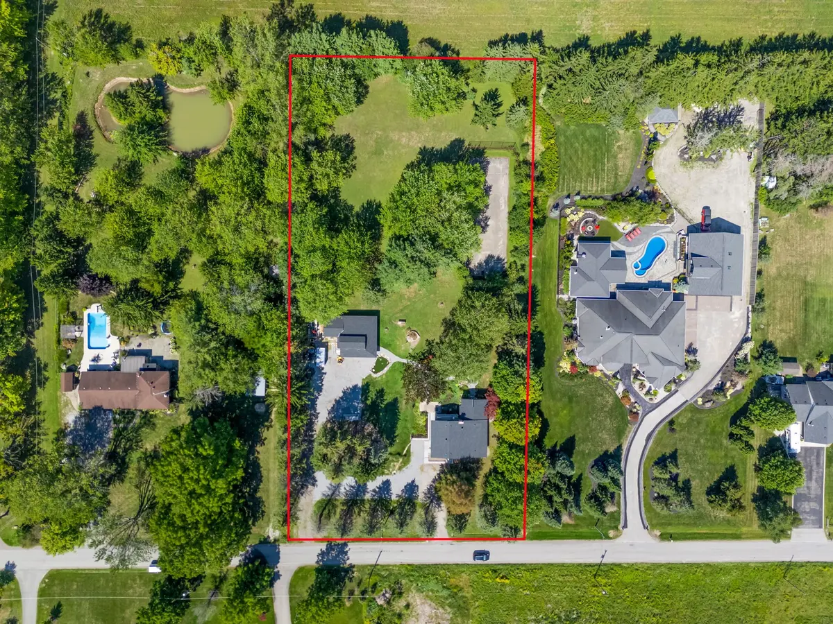 1546 Nigh RD, Fort Erie, ON L2A 5M4