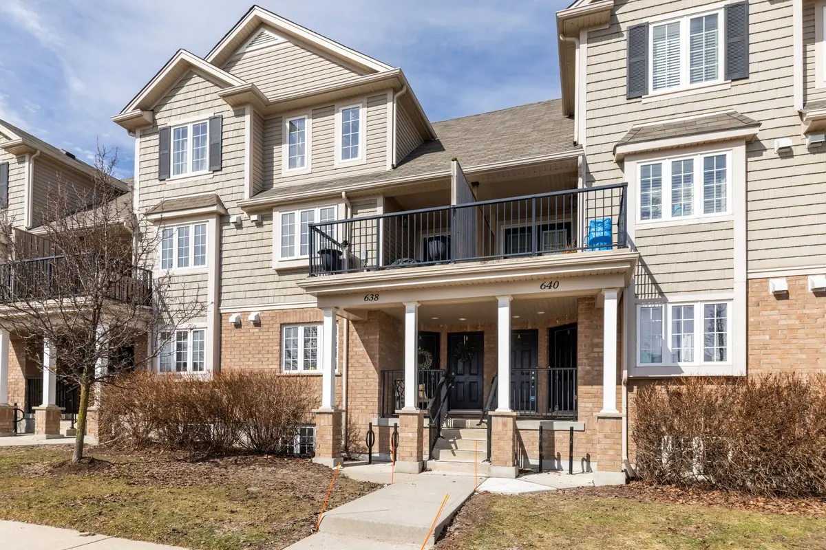 638 Woodlawn RD E #B, Guelph, ON N1E 0K4