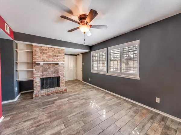 206 Westview Terrace, Arlington, TX 76013