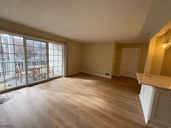 861 Juniper Way, Mahwah Twp., NJ 07430