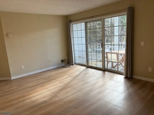 861 Juniper Way, Mahwah Twp., NJ 07430