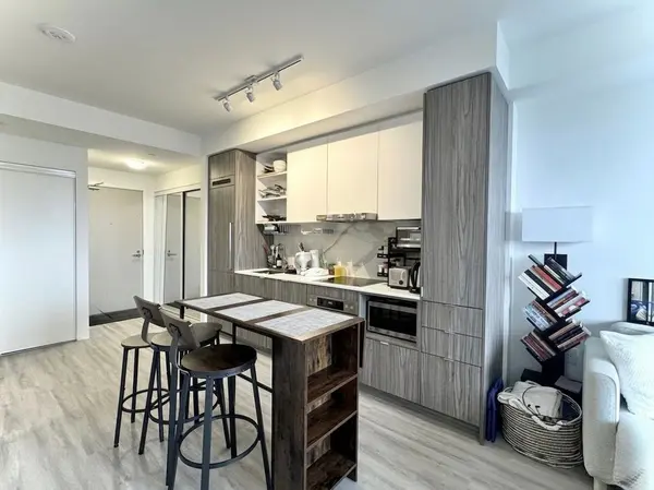 55 Cooper ST #7102, Toronto C08, ON M5E 0G1