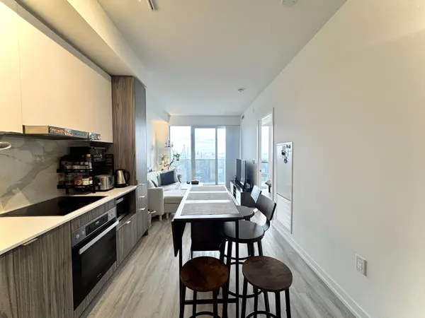 55 Cooper ST #7102, Toronto C08, ON M5E 0G1