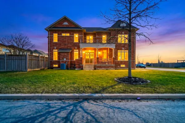 156 Mcdonald CRES, Clarington, ON L1B 1G9