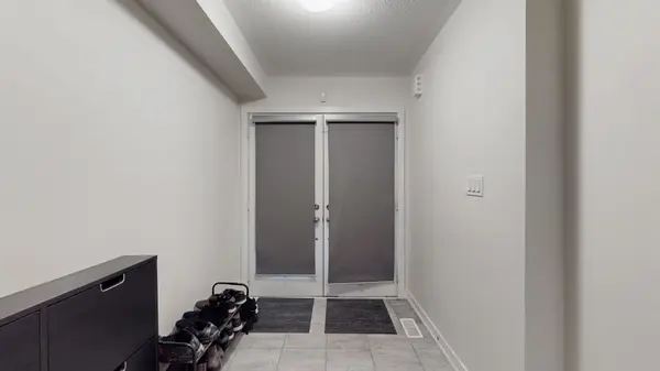 2508 Castlegate XING, Pickering, ON L1X 0H8