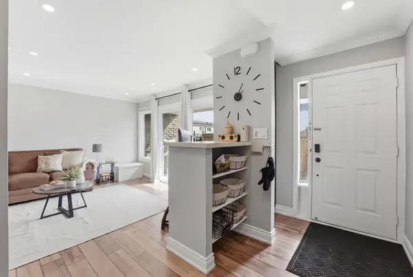 155 Milestone CRES #28, Aurora, ON L4G 3M2