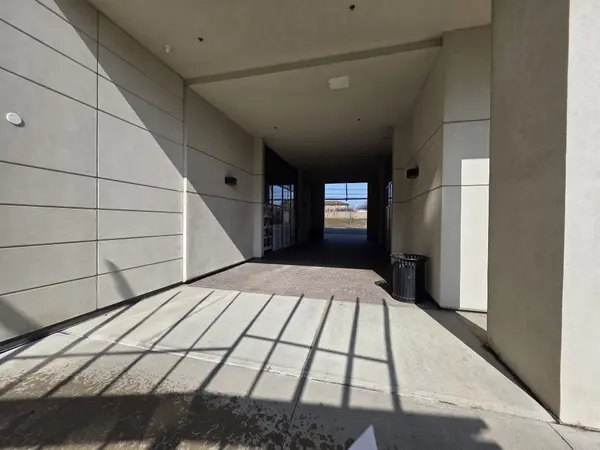 12 Woodstream BLVD #4, Vaughan, ON L4L 8C3