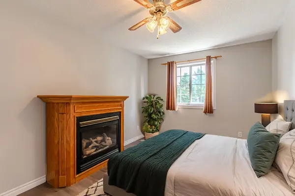 55 Marlow CIR, Springwater, ON L0L 1V0