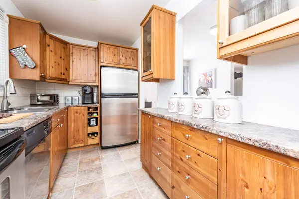 26 Garrison SQ, Brampton, ON L6S 2H3