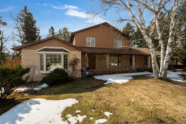 16 Linn RD, Caledon, ON L7E 0N3