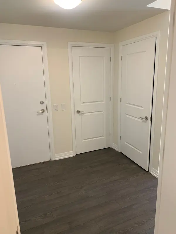 50 Thomas Riley RD #1310, Toronto W08, ON M9B 0C5