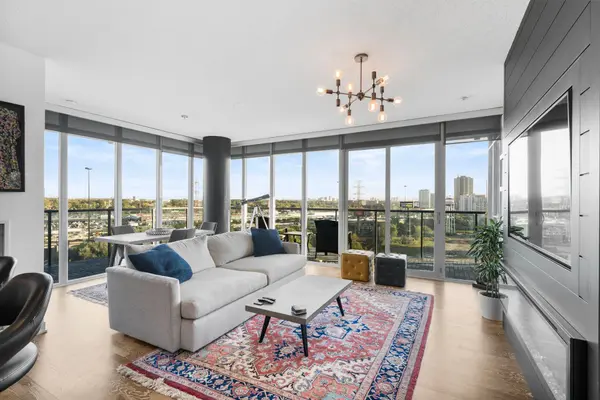 90 Park Lawn RD #1211, Toronto W06, ON M8Y 0B6