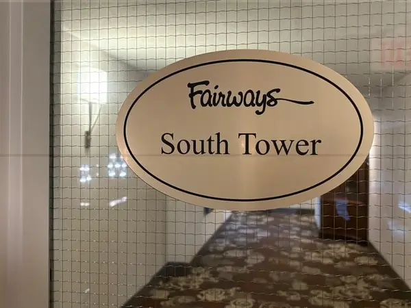 1400 Dixie RD #604, Mississauga, ON L5E 3E1