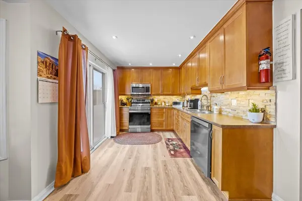 1137 Chimney Hill WAY, Beacon Hill North - South And Area, ON K1J 8Z7