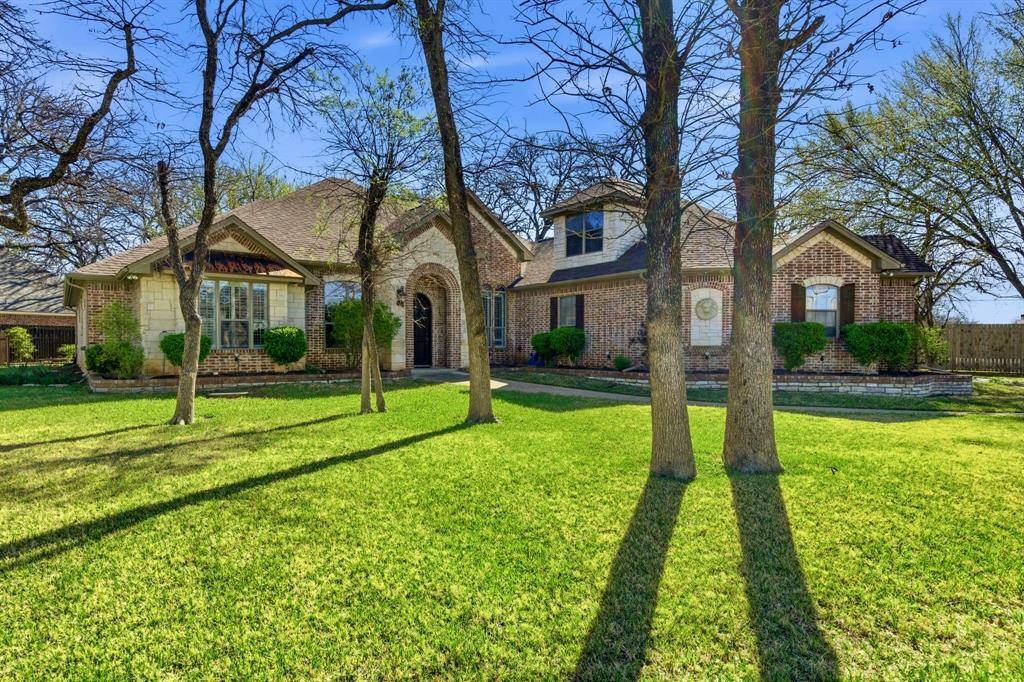 3714 Cove Timber Avenue, Granbury, TX 76049