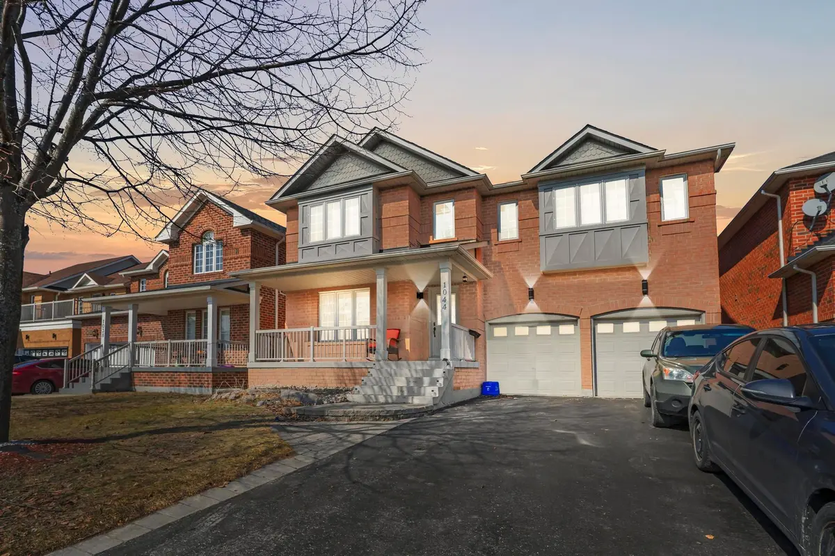 1044 Langford ST, Oshawa, ON L1K 2W1