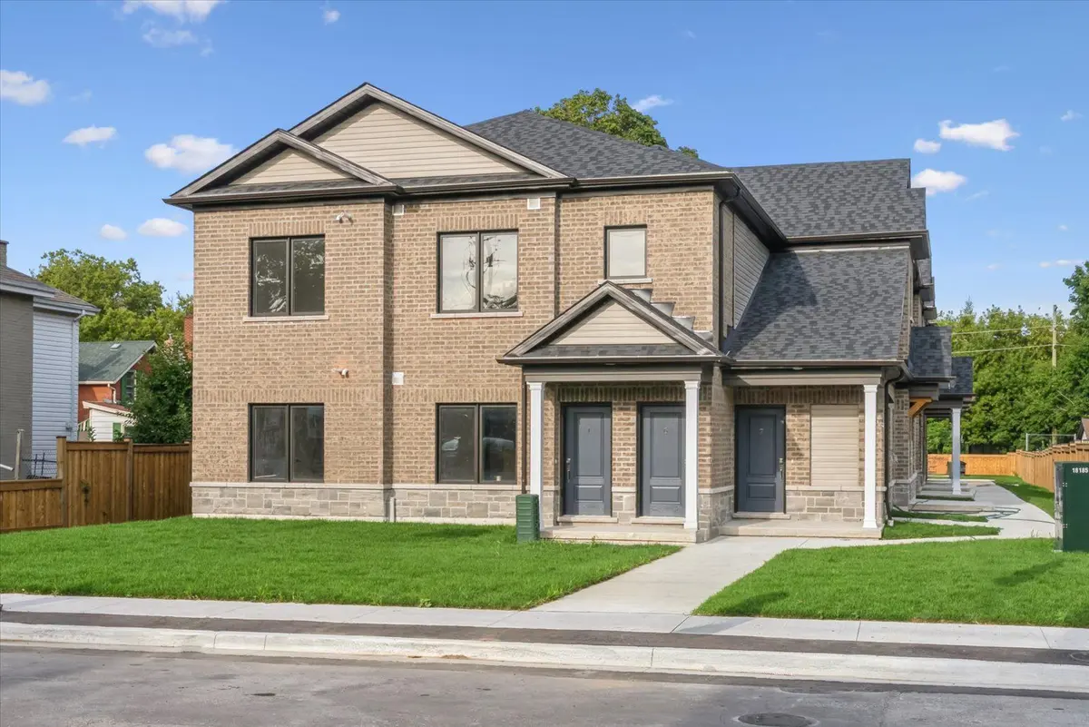 223 Albert ST #4, Oshawa, ON L1H 4R6