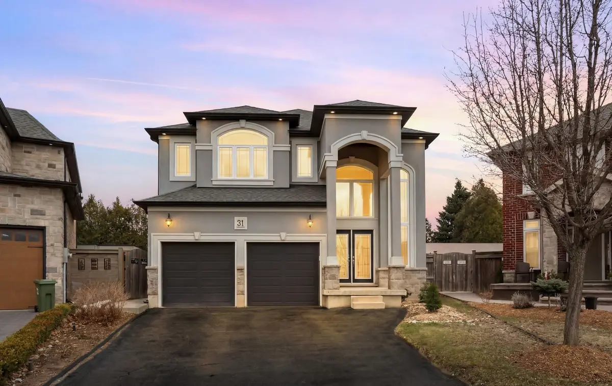 31 Rianna CT, Hamilton, ON L9B 0G3