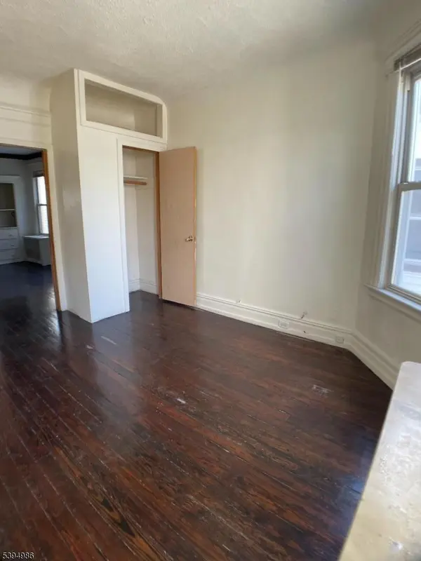 174 N 17th St #2, East Orange City, NJ 07017