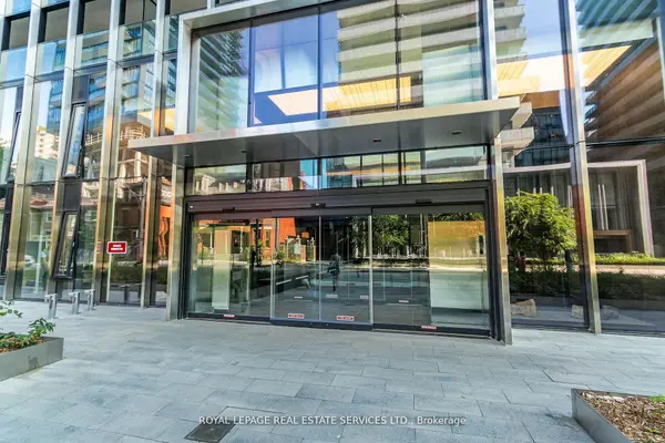 55 Charles ST E #3904, Toronto C08, ON M4Y 0J1