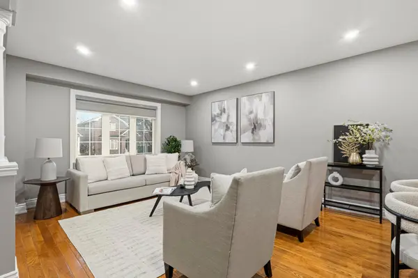 1044 Langford ST, Oshawa, ON L1K 2W1