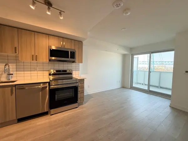 1010 Sandy Beach RD #801, Pickering, ON L1W 3V9