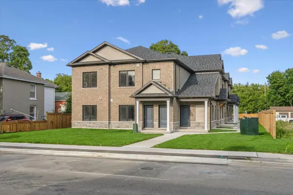 223 Albert ST #4, Oshawa, ON L1H 4R6