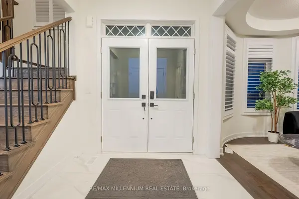 1011 Dyas AVE, Oshawa, ON L1L 0V4