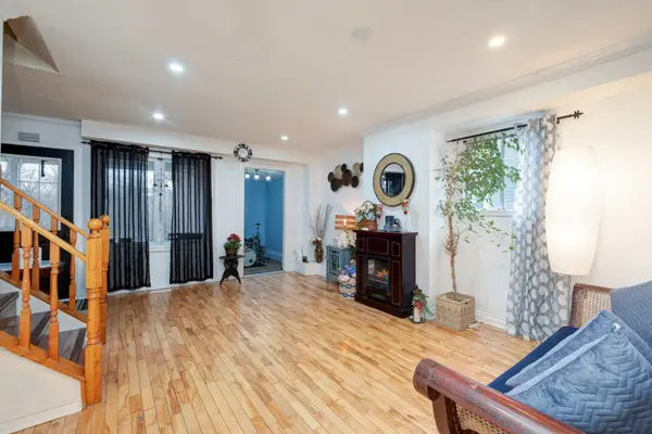 1456 Valley DR, Oshawa, ON L1J 7Z3