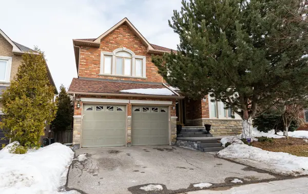 536 Highcliffe DR, Vaughan, ON L4J 8L4