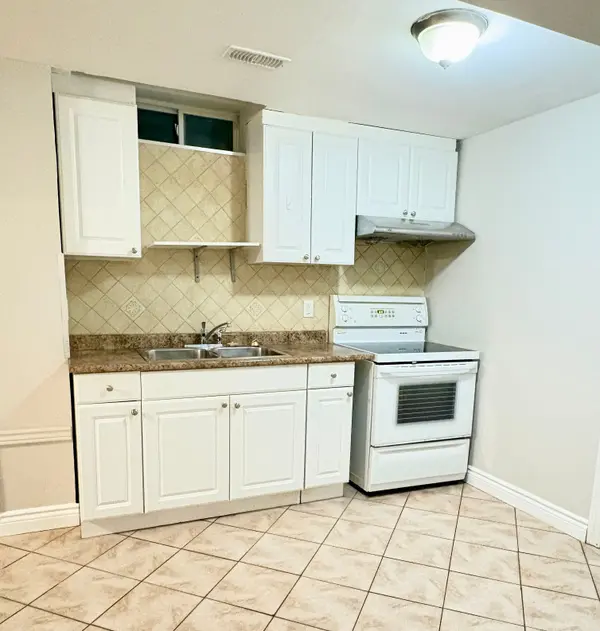 41 Sequoia RD #Bsmt, Vaughan, ON L4H 1W6