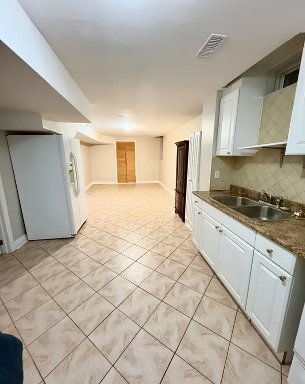 41 Sequoia RD #Bsmt, Vaughan, ON L4H 1W6