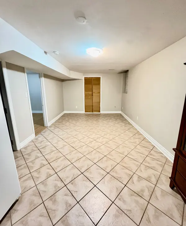 41 Sequoia RD #Bsmt, Vaughan, ON L4H 1W6