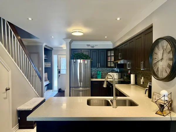 70 Laguna Pkwy #6, Ramara, ON L0K 1B0