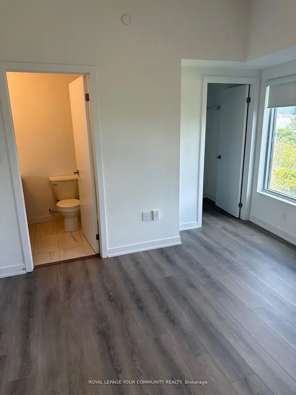 2433 Dufferin ST #313, Toronto W04, ON M6E 0B4