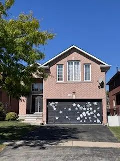 7481 Doverwood DR, Mississauga, ON L5N 6N2