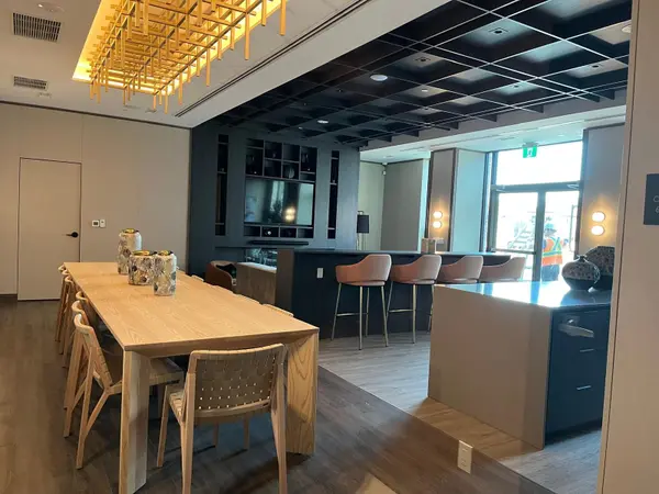 2501 Saw Whet BLVD S #425, Oakville, ON L6M 5N2